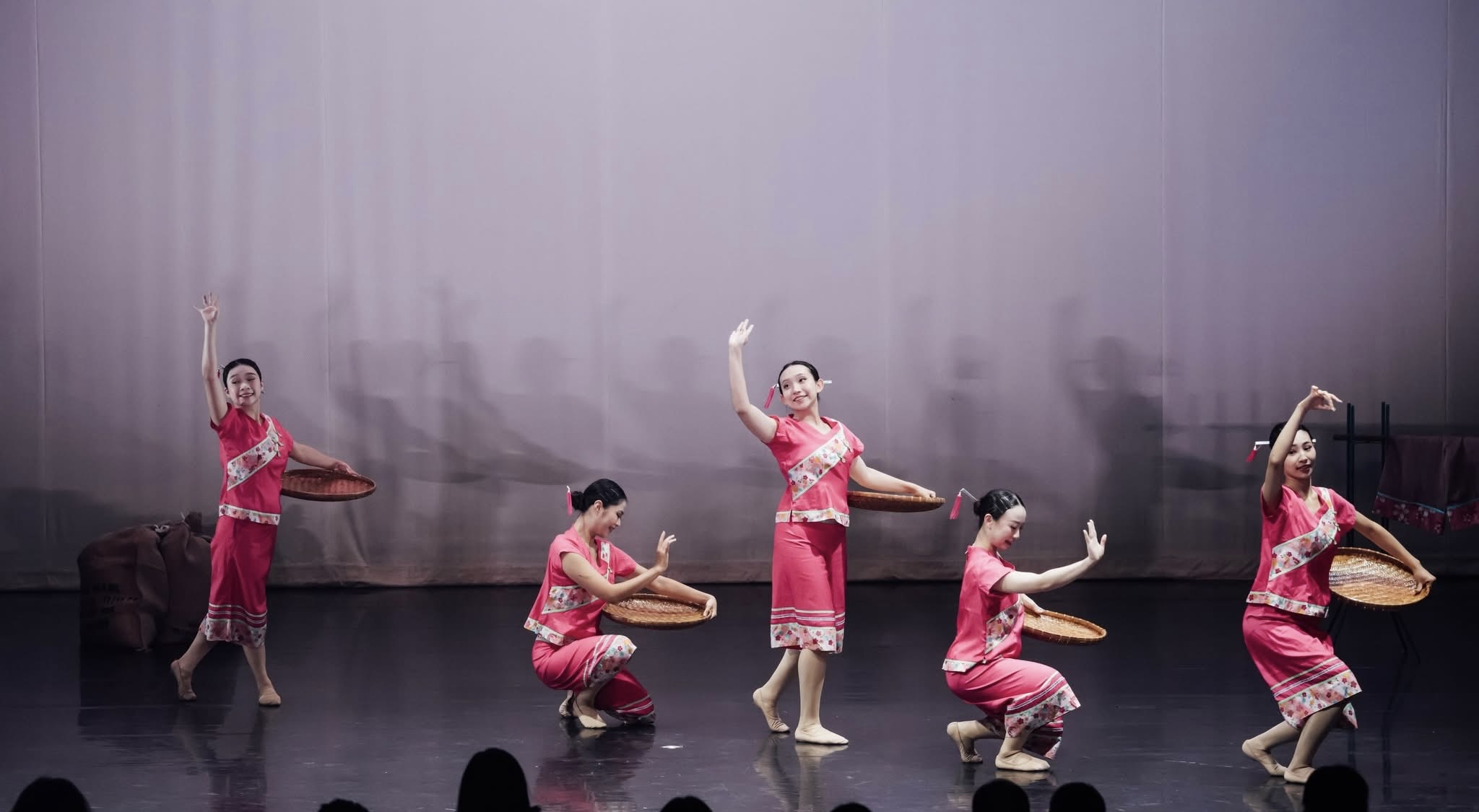 姍姍舞藝坊【看見客家‧舞出美】（免費觀賞）